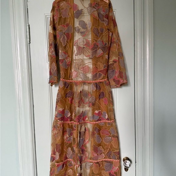 Stunning Boho Floral Embroidered Sheer Duster - Picture 2 of 5